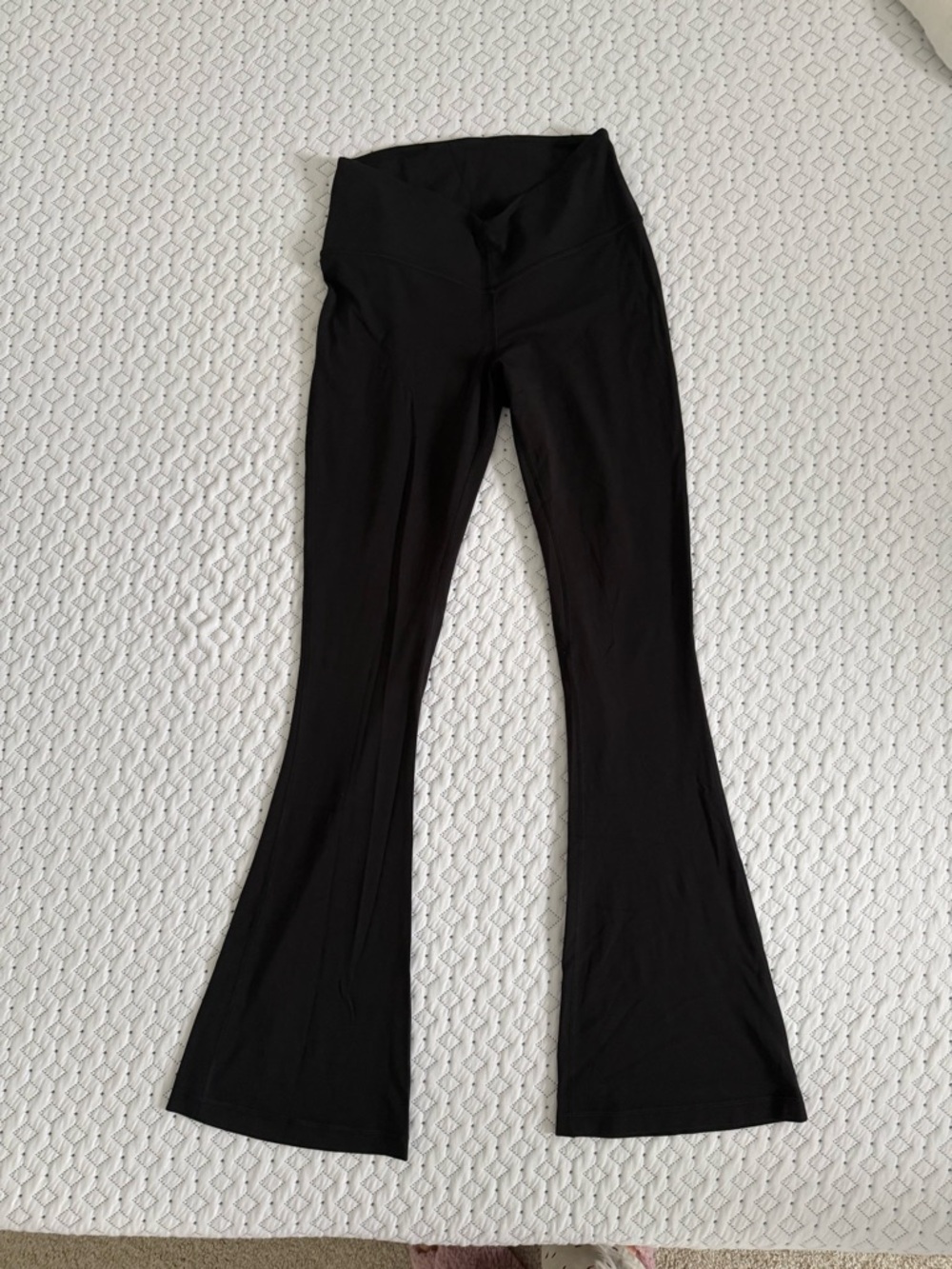 Align V waist mini flare pant 10 black